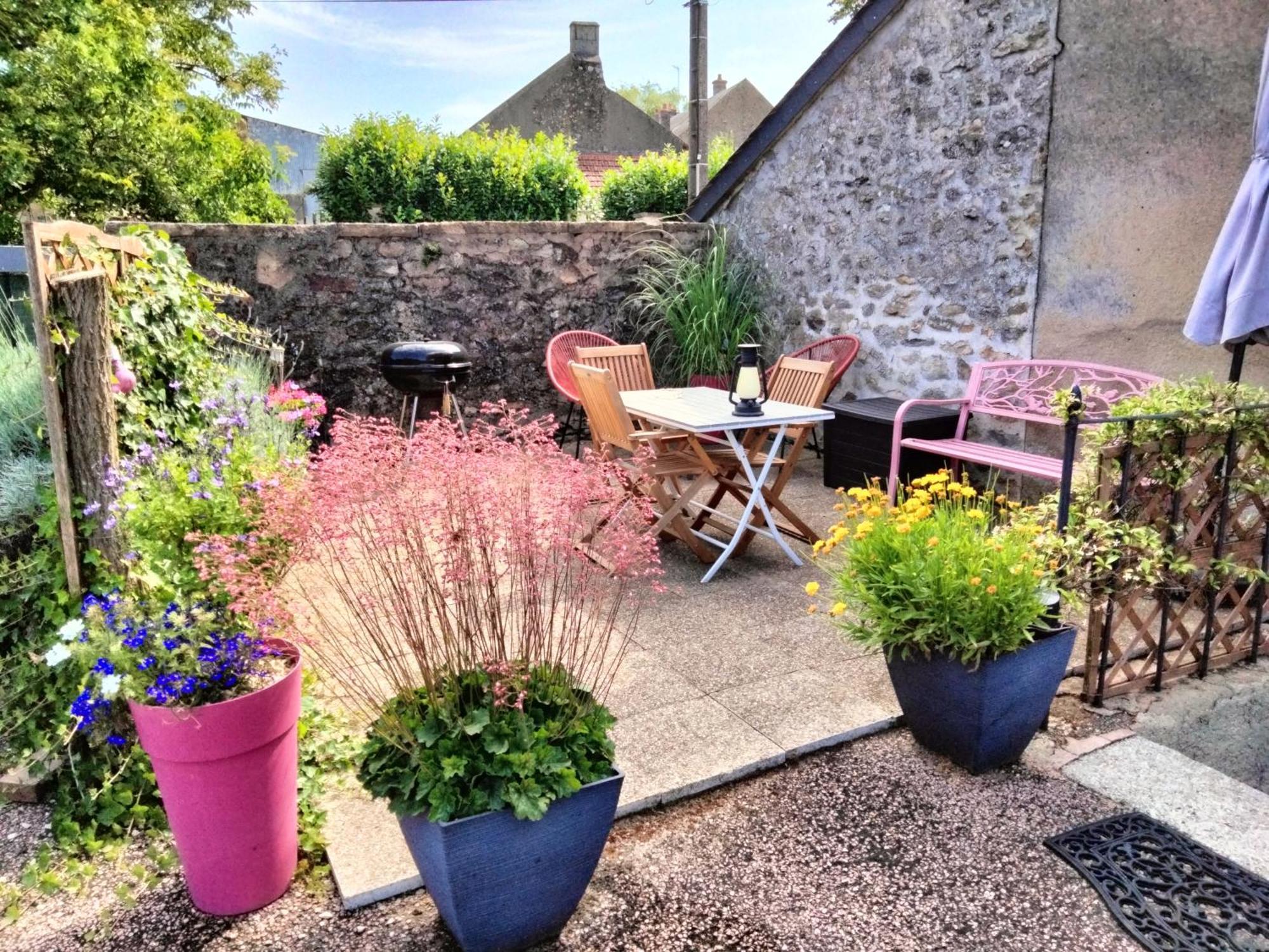 Appartement Dans Le Morvan 16 Min De L'Autoroute Beauvilliers  外观 照片