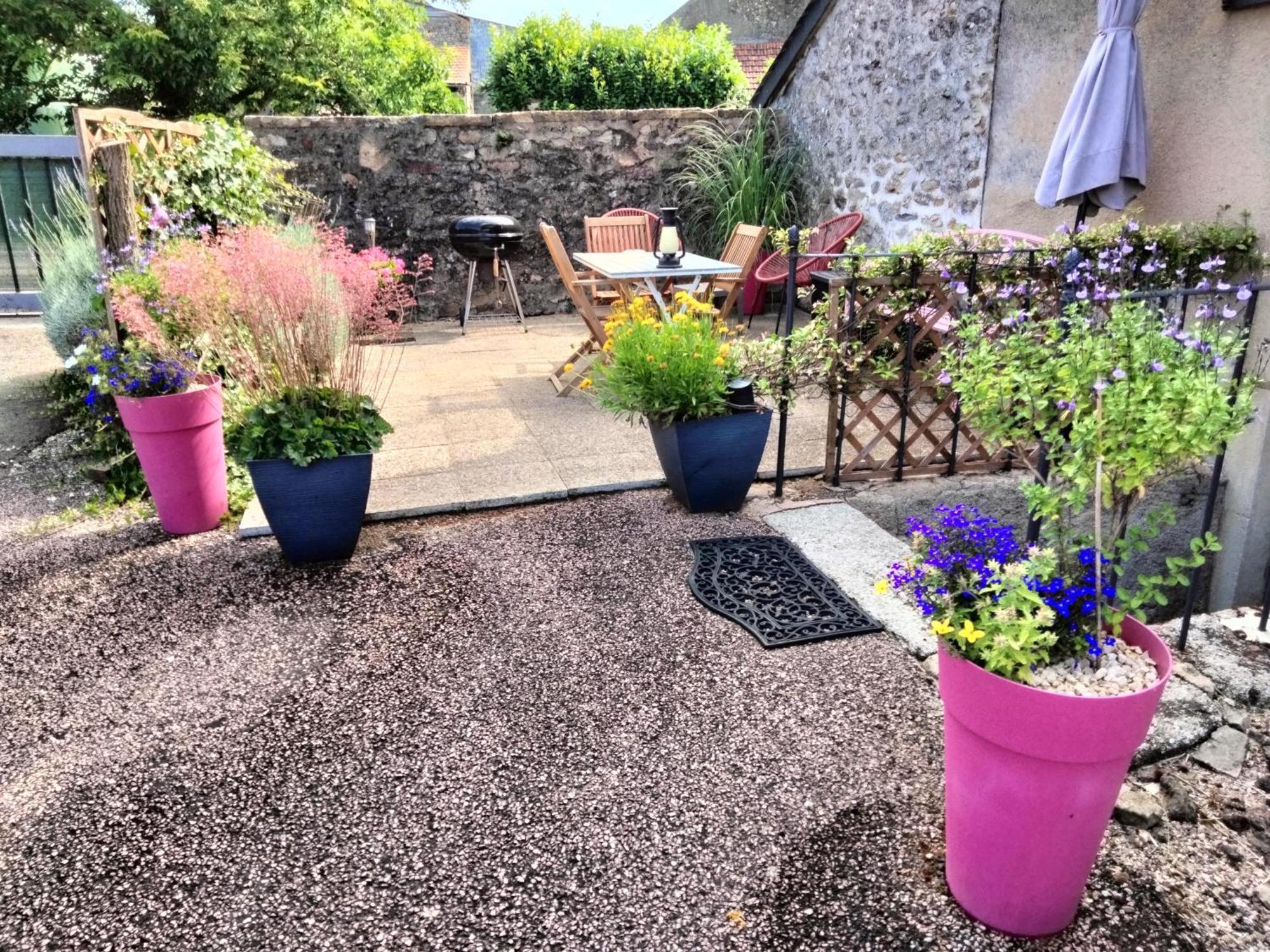 Appartement Dans Le Morvan 16 Min De L'Autoroute Beauvilliers  外观 照片